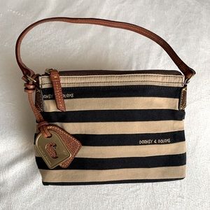 Mini Dooney & Bourke purse.